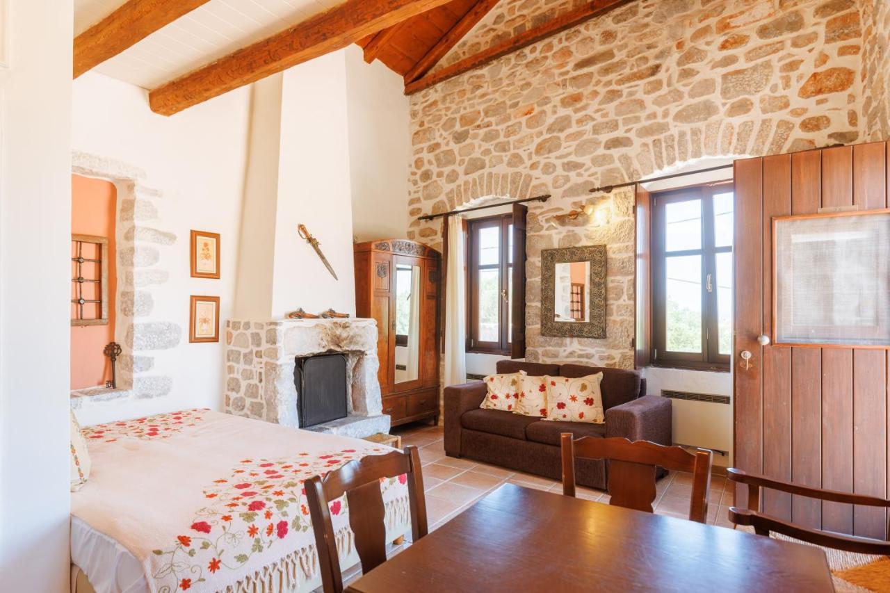 Katafigi Apartment Pyrgos Dirou Luaran gambar