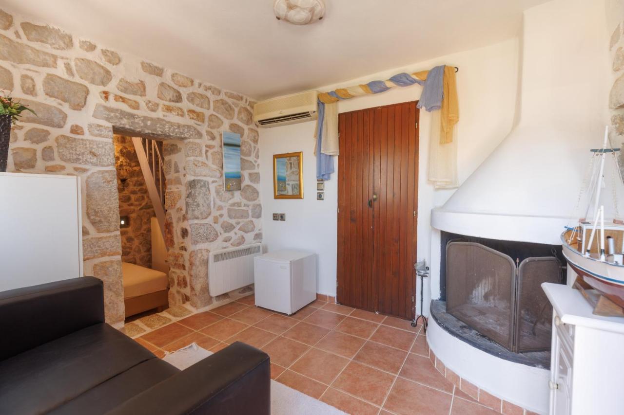 Katafigi Apartment Pyrgos Dirou Luaran gambar